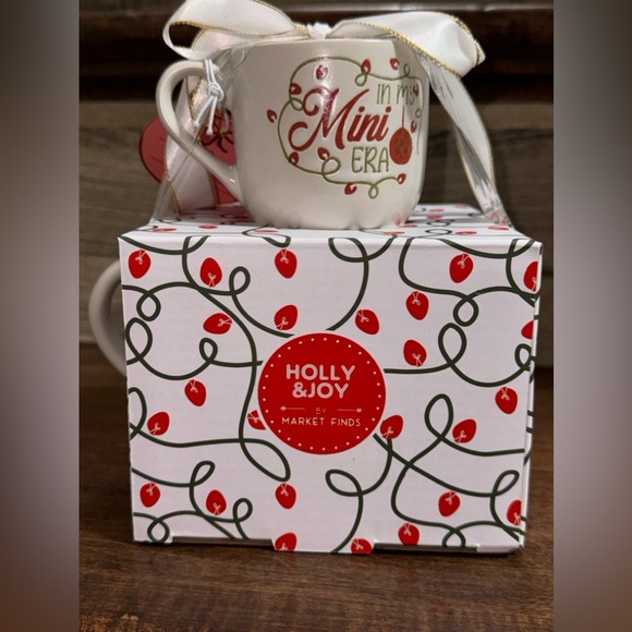 Super Cute IN MY MOMMY ERA / IN MY BABY ERA Set Christmas Mug and Mini Mug Set - Picture 4 of 6